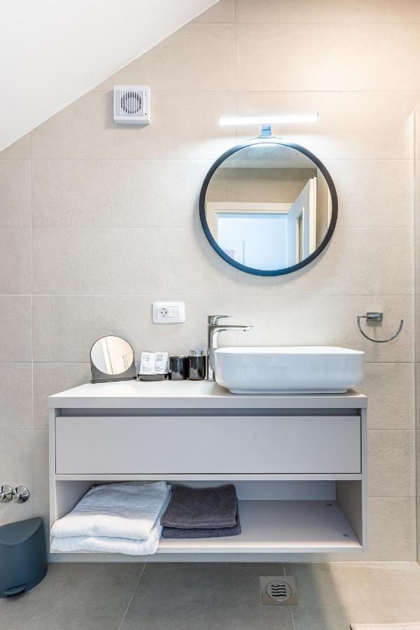 New 4 Star Apartment M&A In Town 크레스 외부 사진