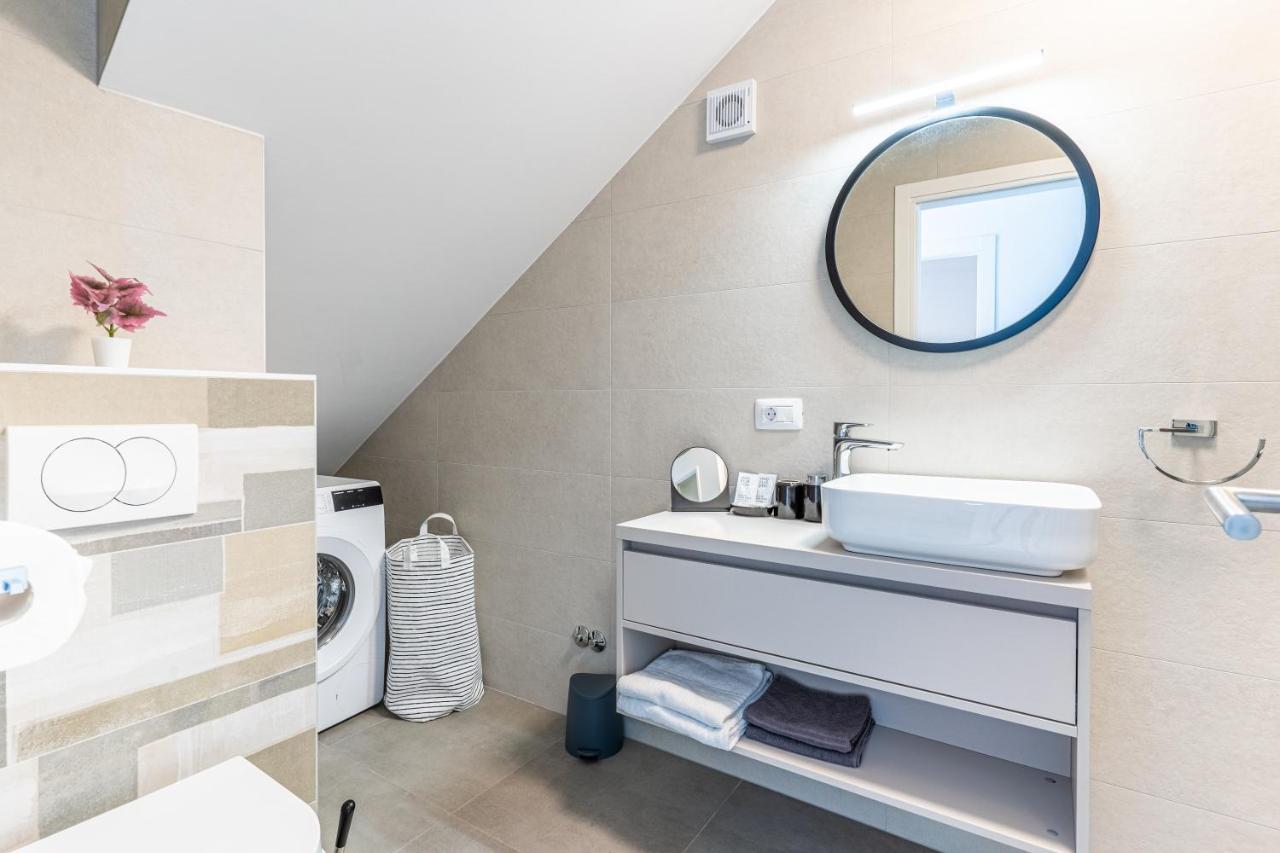 New 4 Star Apartment M&A In Town 크레스 외부 사진